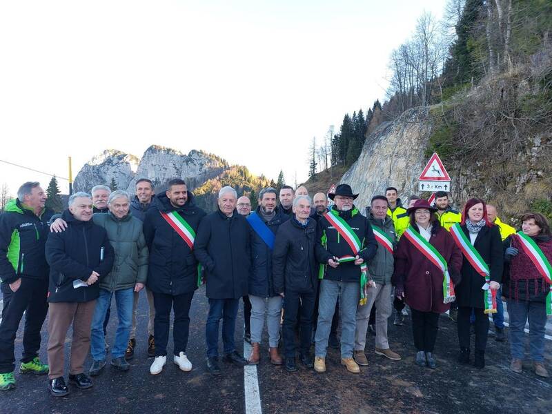  SP Vena gruppo rappresentanti istituzionali3 Foto 11