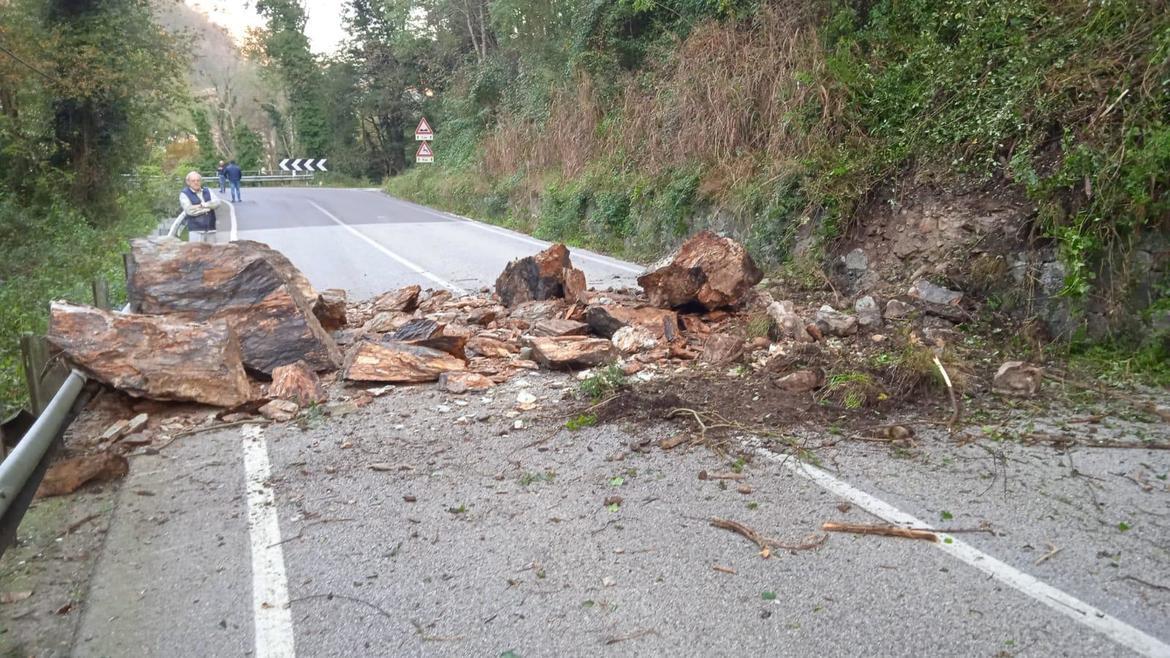Strada chiusa per frana a Torrebelvicino