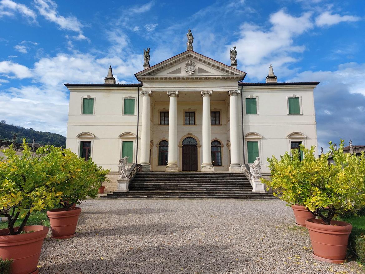 Villa Cordellina Lombardi